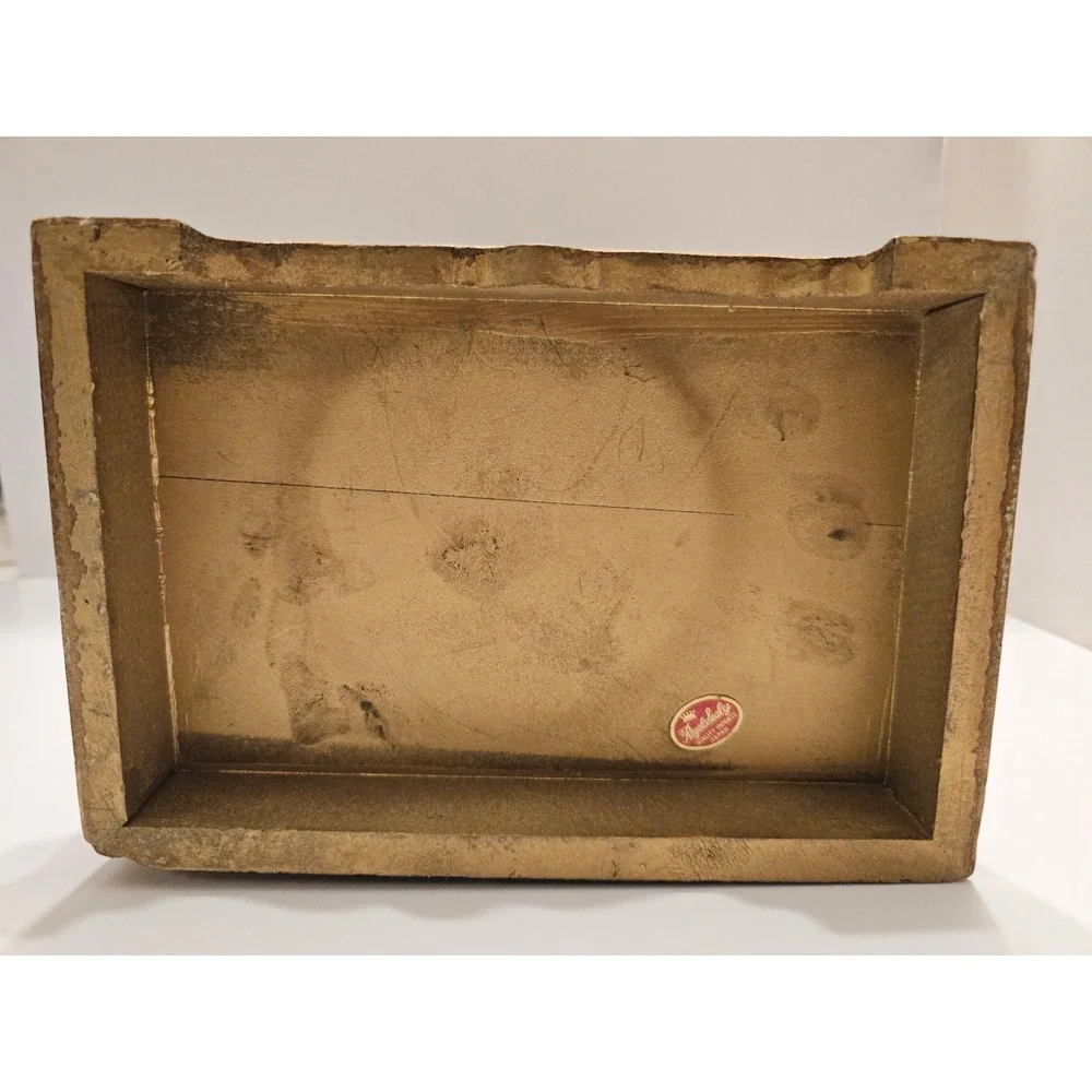 Vintage Royal Sealy Carved‎ 3 Drawer Trinket Box Jewelry Music Box Gold Tone